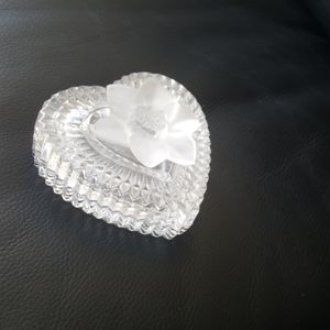 Gorgeous glass heart trinket box